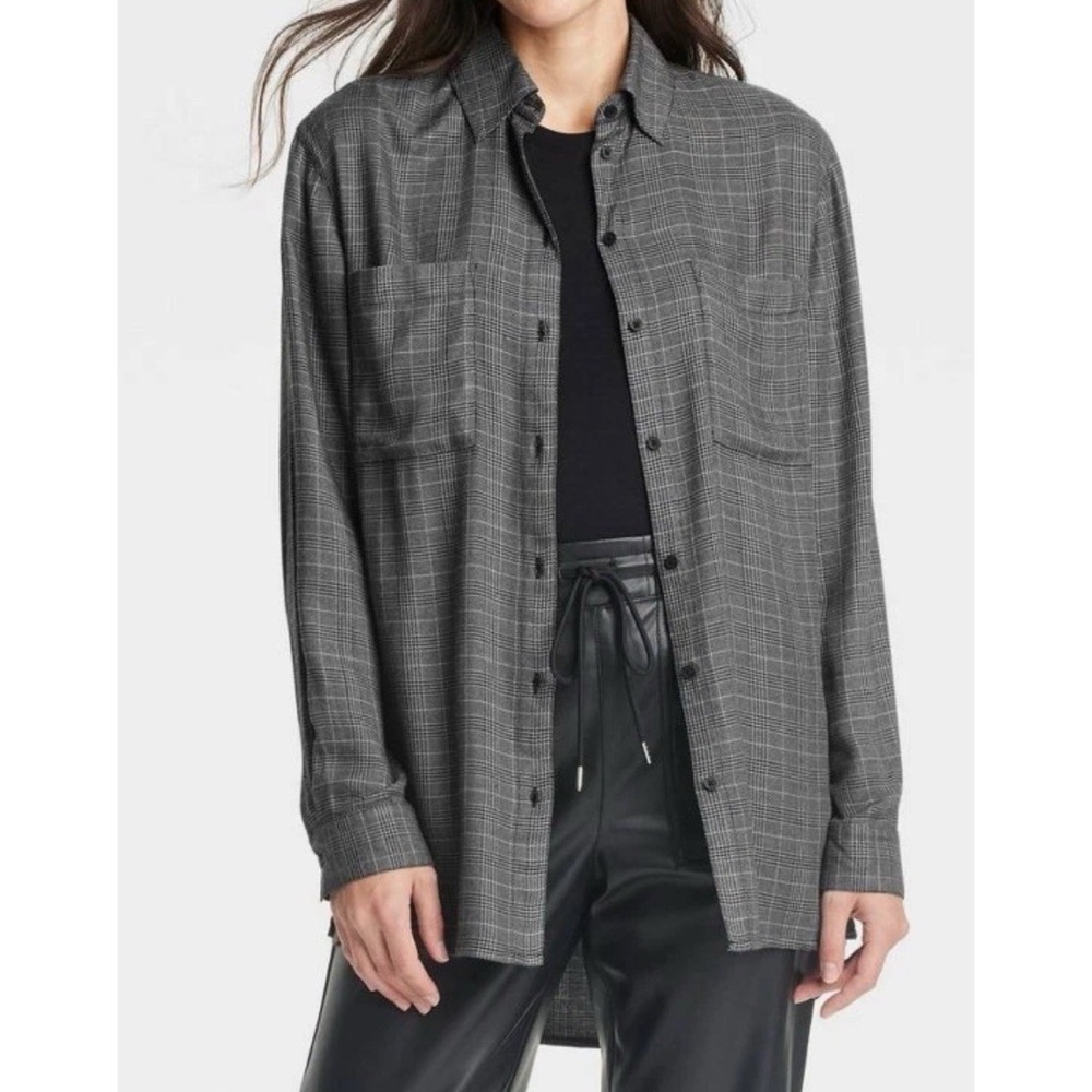 a new day Button Down Flannel in Gray Houndstooth Women’s Size S